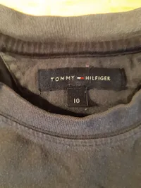 Tommy Hilfiger Kinder Langarmshirt Gr. 140 Grau New York 1985 Logo 3