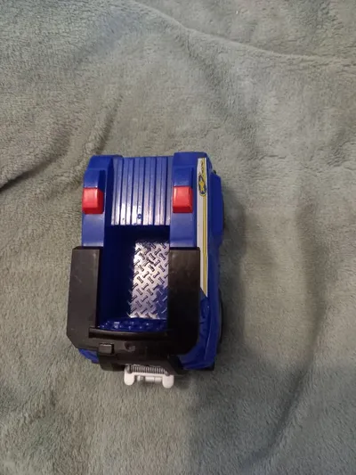 MGA Entertainment Spielzeugauto Blau Kunststoff 14cm Auto