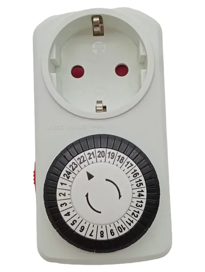 REV Ritter Analoge Zeitschaltuhr 15GD-3A-1 230V 16A 3680W Steckdose Weiß