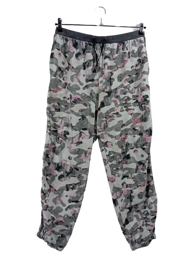 DKNY Damen Jogginghose Camouflage Muster Mehrfarbig Gr. 42, XL