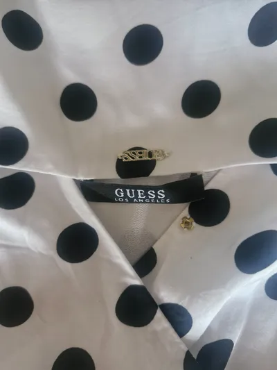 GUESS Damen Bluse Wickelbluse Polka Dot Weiß Schwarz Gr. 38 M