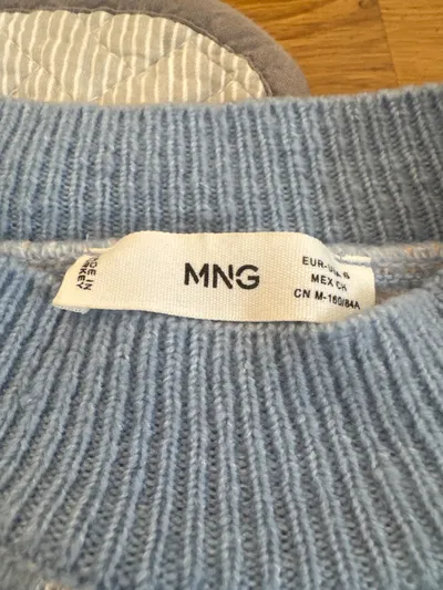 MANGO Damen Pullover Blumenmuster Gr. S Hellblau Strickpullover