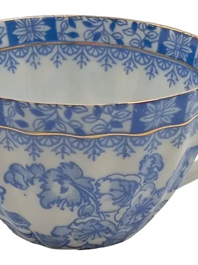 Tuppack Tasse China Blau Seltmann Weiden Porzellan Blumenmuster Goldrand Vintage