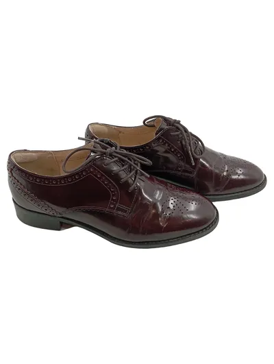 Clarks Damen Derby Brogue Schnürschuhe Lackleder Bordeaux Gr. 37