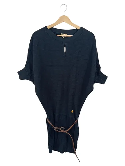 Khujo Damen Pullover Kleid Gr. M Dunkelblau Oversized Gürtel Casual