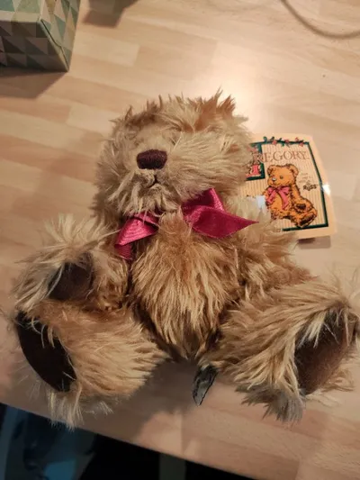 Russ Berrie Gregory Teddybär Kuscheltier Braun mit Schleife 20cm Vintage