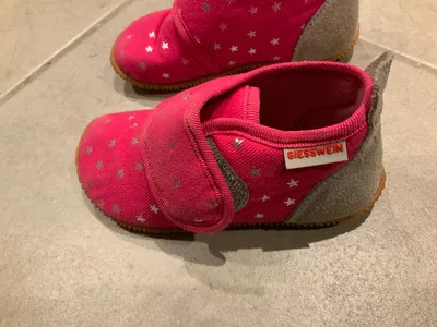 Giesswein Hausschuhe Mädchen Gr. 22 Pink Sterne Klettverschluss