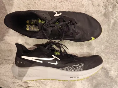 Nike Air Zoom Pegasus Shield Herren Laufschuhe Gr. 44,5 Grau Neongelb