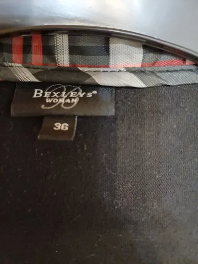 Bexleys Woman Damen Jacke kariert Gr. 36 schwarz rot leicht