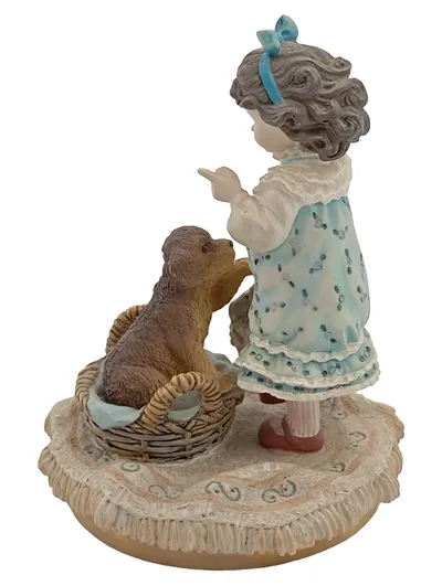 Goebel Dekofigur Mädchen mit Hund im Korb Keramik Nostalgisch Türkis