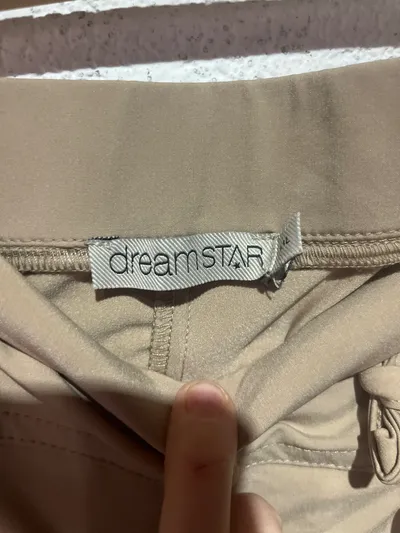 DREAMSTAR Damen Jogginghose Beige XXL Slim Fit Reißverschluss Taschen
