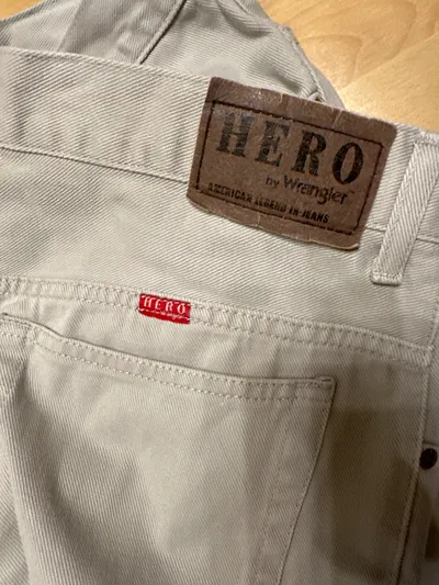 Wrangler Hero Herren Jeans Regular Fit W34 Beige Baumwolle