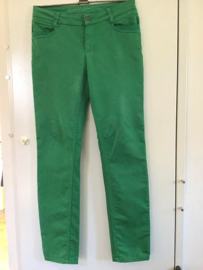 Comma Damen Jeans Slim Fit Hose Gr. 36 (W28, S) Grün