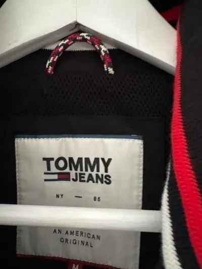 Tommy Jeans Herren Bomberjacke Schwarz Gr. M Casual Übergangsjacke