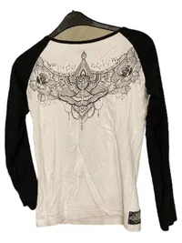 Black Premium by EMP Damen Langarmshirt Totenkopf Motte Gr. M Weiß Schwarz 3