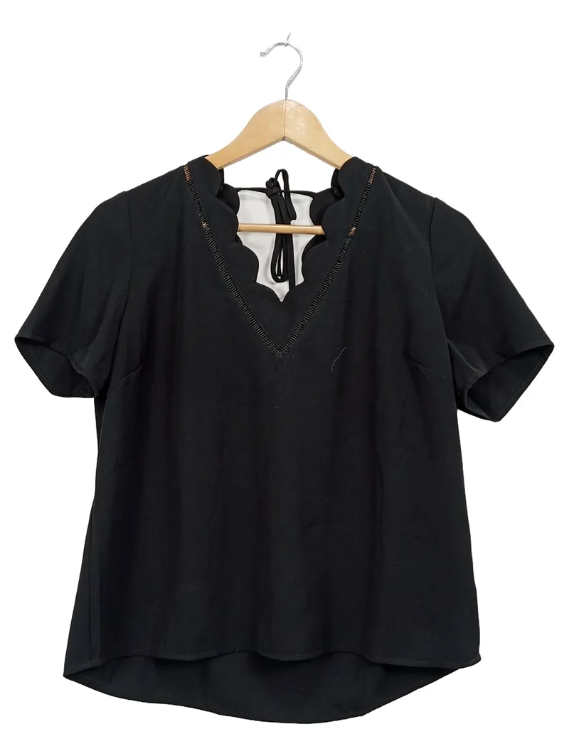 ABOUT YOU Damen Shirt Bluse Wellensaum Perlenbesatz Schwarz Gr. L 1