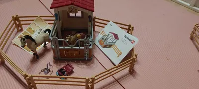 Schleich Horse Club Reiterhof mit Pferd Zaun Stall Zubehör Spielset