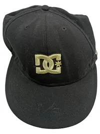 DC Shoes Cap Herren Snapback Kappe Schwarz Gold Logo Stickerei Gr. 60 1