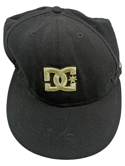 DC Shoes Cap Herren Snapback Kappe Schwarz Gold Logo Stickerei Gr. 60