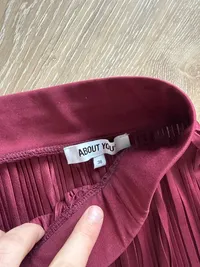 ABOUT YOU Faltenrock Damen Gr. 36 Bordeaux Rot Maxi Plisseerock 3