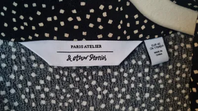 & Other Stories Paris Atelier Blusenkleid Damen Gr. 36 Schwarz gepunktet