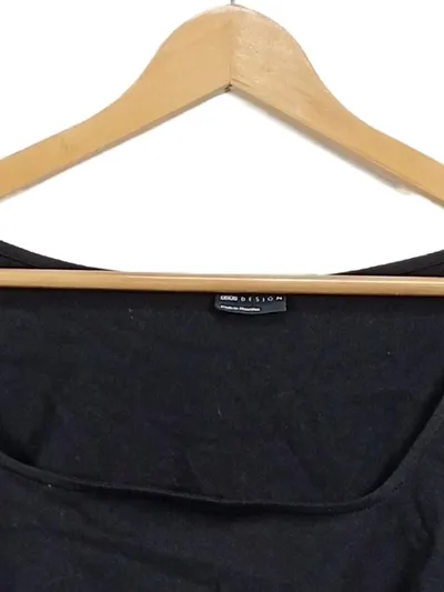 ASOS Design Damen Crop Langarmshirt U-Ausschnitt Bindegürtel Schwarz Gr. 46