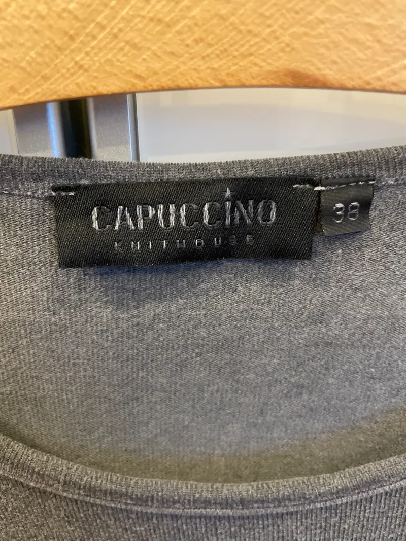 CAPUCCINO Damen Pullover Langarm Grau Pailletten NYC Gr. 38/M 3