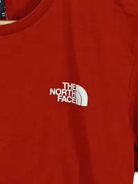 The North Face T-Shirt Herren XS Rot Logo Never Stop Exploring 3