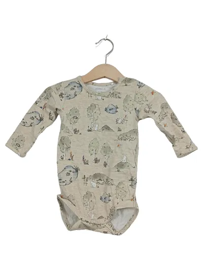 NAME IT Baby Body Langarm Tiermotiv Gr. 68 Beige Organic Cotton