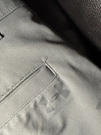 Under Armour Herren Golf Shorts Beige Größe 30 Sportlich Chino