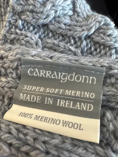 Carraig Donn Wohndecke Strickdecke Merino Wolle Grau 150x115 cm Irland