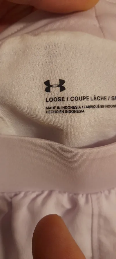 Under Armour Damen Lauf Sport Shorts Gr. M Lila Loose Fit Laufshorts
