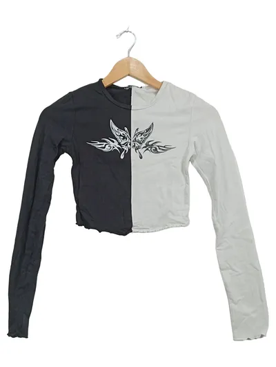 FB SISTER Langarmshirt Damen XXS Schwarz Weiß Cropped Tribal Schmetterling Motiv