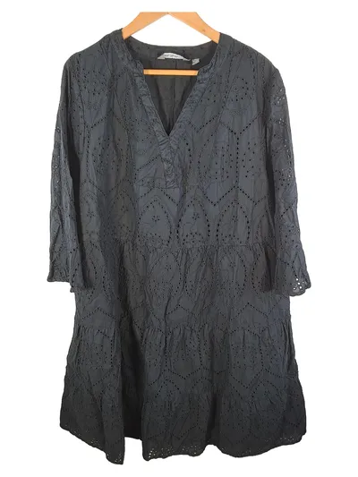 Ulla Popken Tunikakleid Damen Gr. 46 Schwarz Lochstickerei Boho
