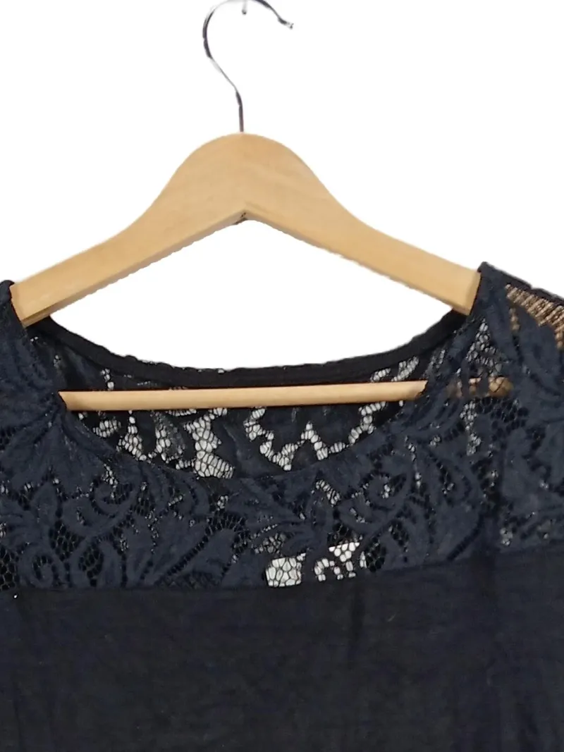 Black Premium by EMP Damen Langarmshirt Spitze Schwarz Gr. M Feminin 3