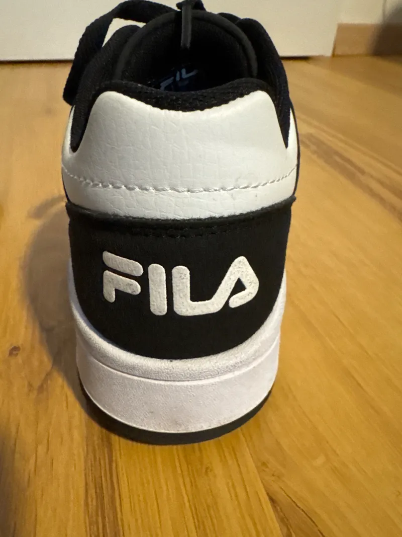 FILA Sneaker Low Damen Größe 37 Schwarz Weiß Sportschuhe 3