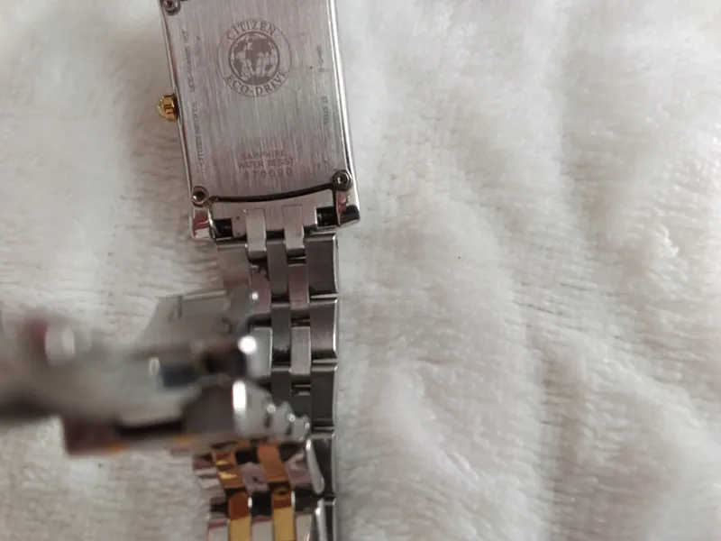 Citizen Eco-Drive Damenuhr Edelstahl Mehrfarbig Klassisch 2