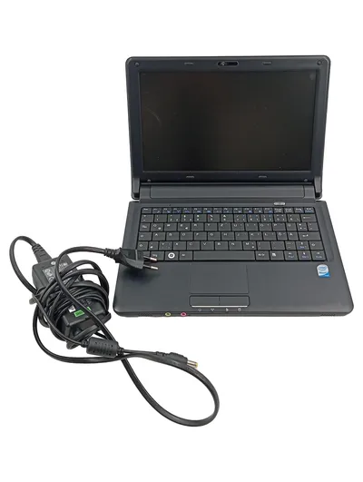 Belinea b.book Netbook Intel Atom 10 Zoll Laptop Notebook Schwarz + Netzteil