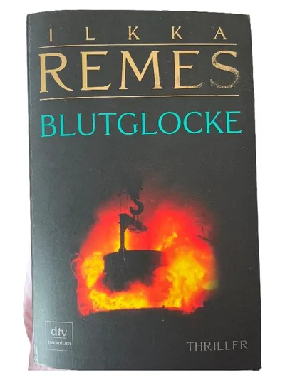 Ilkka Remes Blutglocke Thriller Taschenbuch dtv Action Historisch Polit