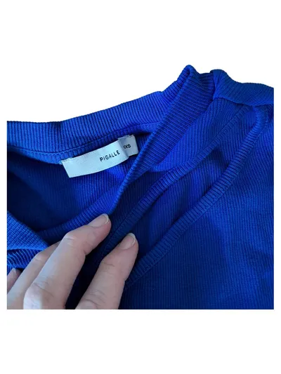 Pigalle Damen Langarmshirt Crop Top Cut-Out Blau Gr. XS Neu