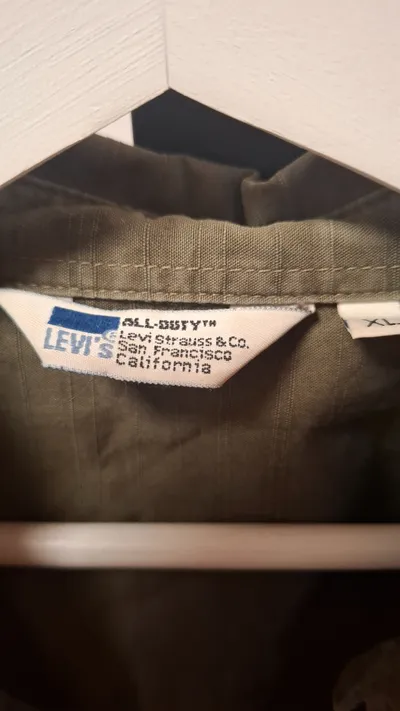 Levi's Herren Hemd XL Oliv Militärstil Outdoor Langarm Baumwolle