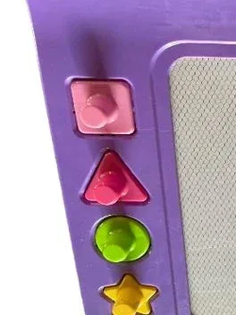 Fisher-Price Zeichenplatte Maltafel Lila Kinder Magnettafel mit Stempel