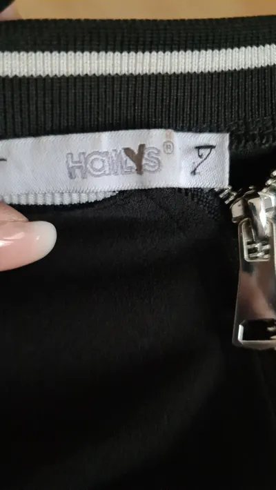 Hailys Damen Bomberjacke Blumenmuster Ärmel Schwarz Gr. L