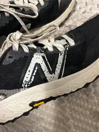 New Balance Fresh Foam Hierro Damen Outdoorschuhe Gr. 37.5 Schwarz Vibram 2