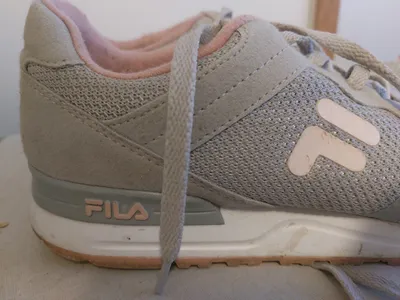 FILA Damen Sneaker Low Grau Rosa Gr. 40 Sportschuhe Turnschuhe