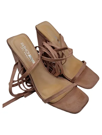 Fashion Nova Damen Sandaletten Schnür High Heels Beige Gr. 40 Blockabsatz