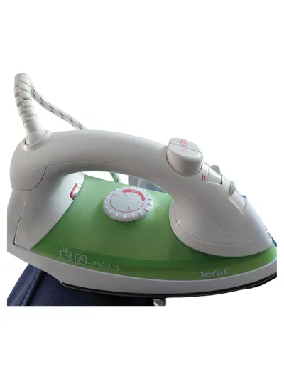 Tefal Inicio 15 FV1115 Dampfbügeleisen 1630W Grün