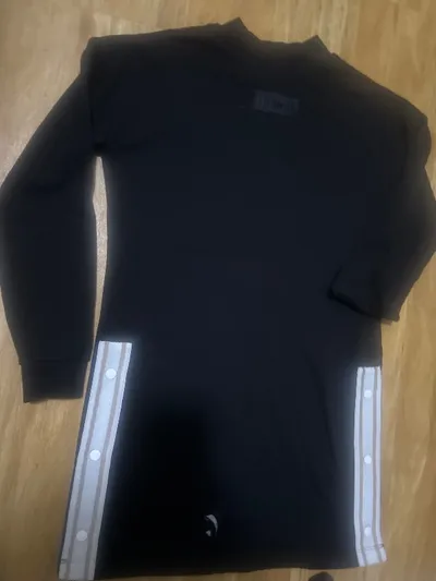 Bench. Damen Sweatkleid Langarm Schwarz Gr. 36/38 Druckknöpfe
