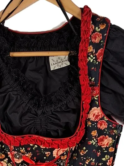 Markenlos Dirndl Trachtenkleid Damen Blumenmuster Rüschen Spitze Mehrfarbig 36 S