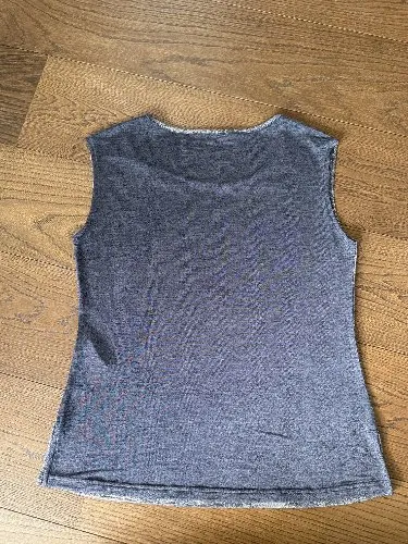 Comma Damen Top Gr. 40 Grau Metallic Glitzer Ärmellos Elegant